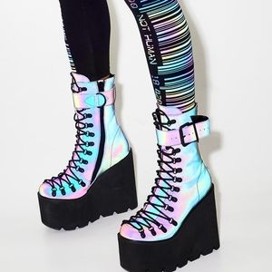 NIB Club Exx Prism Reflective Traitor Boots